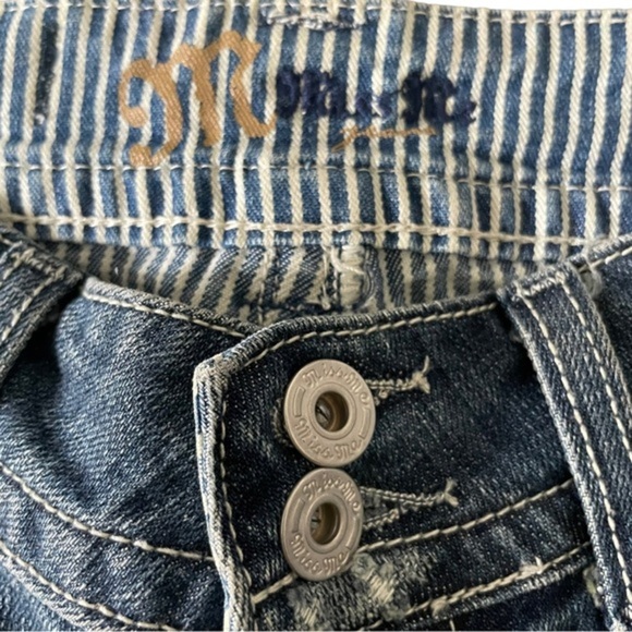 Miss Me Blue Seville Fringe Bermuda Stripe Detail Denim Jean Shorts Size 26 - Picture 4 of 9